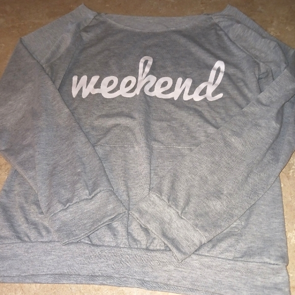 Cute Off The Shoulder Graphic Weekend Sweatshirt - Picture 6 of 7
